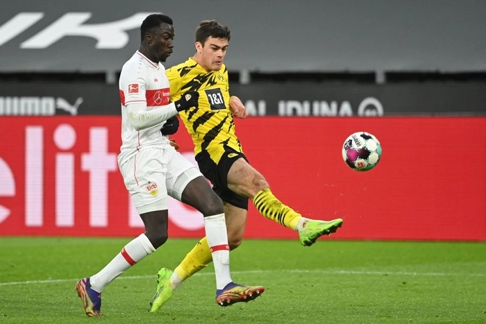 “Dortmund vượt trội về khả năng kiểm soát bóng tại Bundesliga”