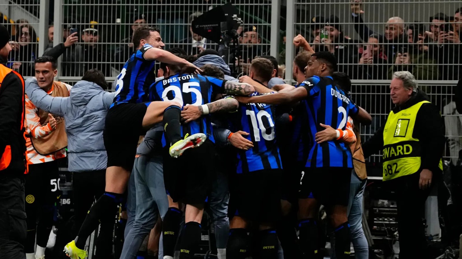Inter có động thái mới trong việc chiêu mộ Barella