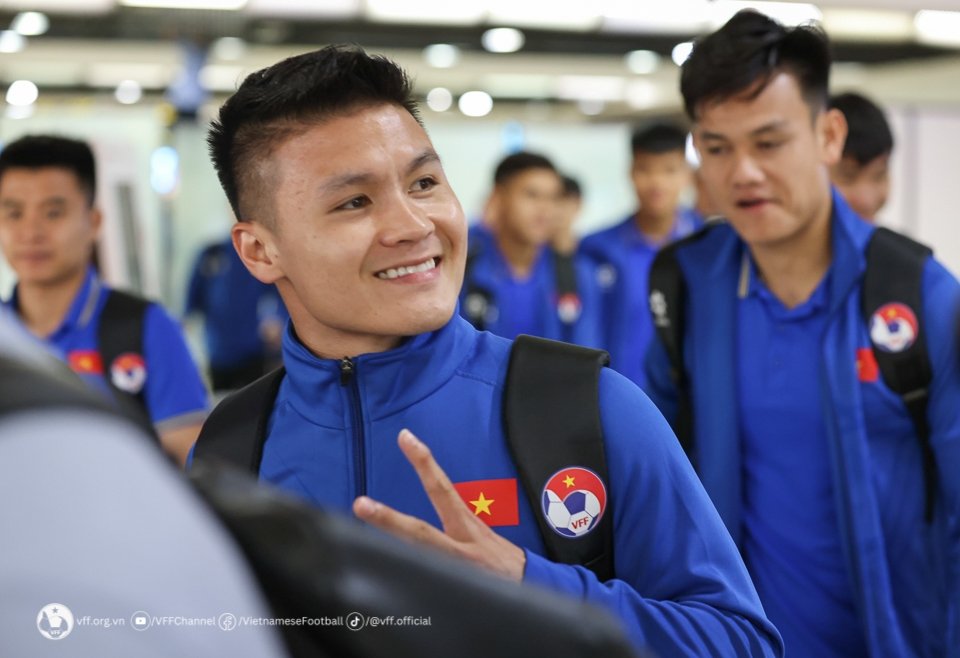 Đội tuyển Việt Nam đã đến Indonesia, sẵn sàng cho buổi tập đầu tiên tại Jakarta.