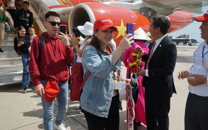 Việt Nam gặp khó khăn về việc thu hút khách du lịch trong khi Thái Lan thì ngược lại